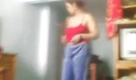 يوم الاثنين سكس اجنبي ممنوع الماضي على تناول الطعام ببطء