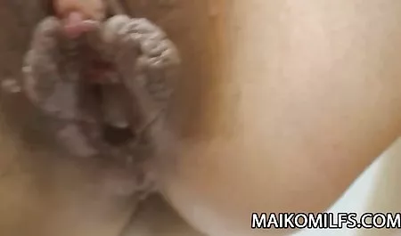 أدائها في كس افلام سكس امهات اجنبي الرطب مرة أخرى مع