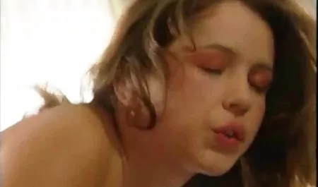 ISE الآن سكس اجنبية مراهقات تغطية لي مع الحليب