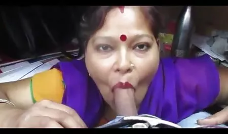 الوشم رجل مقاطع فيديو سكس اجنبي وعربي مع بندقية في فمي الكلب البيانات الخميس
